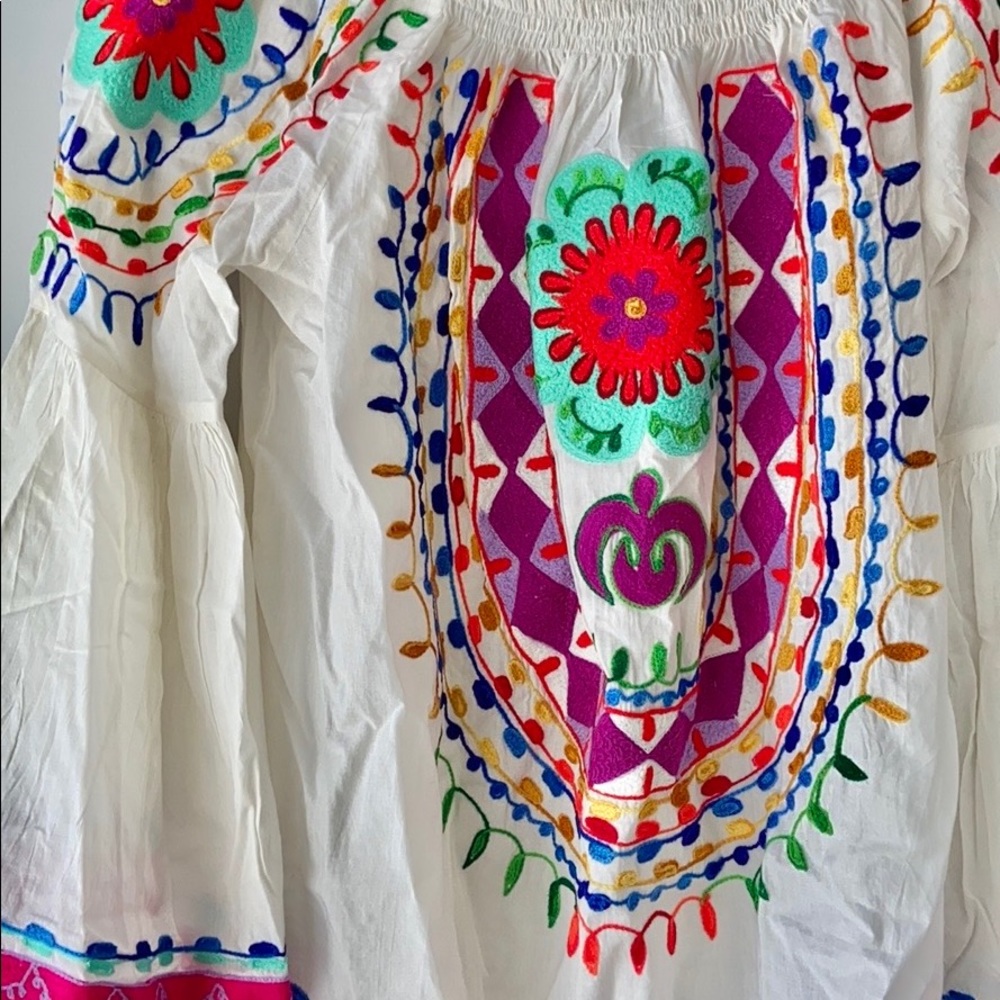 🌺Boho Handmade White Cotton Embroidered Top Sz S/M Quarter Flutter Bell Sleeve - Picture 4 of 10